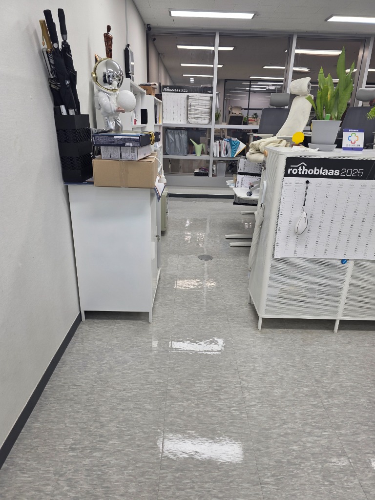 수원 사무실 바닥 왁스코팅 디테일